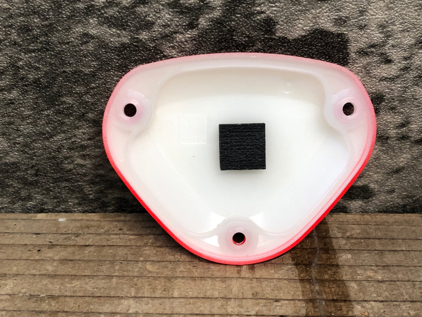 IZ001 パイオニア Pioneer 右センサーカバー 赤