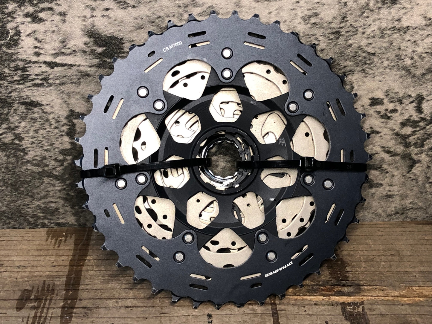 IW637 シマノ SHIMANO SLX CS-M7000 スプロケット 11-42T 11S