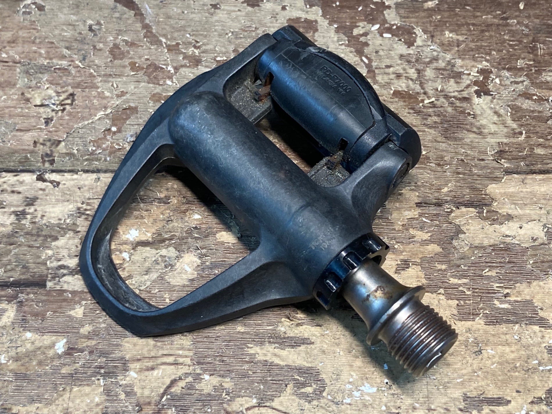 シマノ 105 PD-R7000 SPD-SLペダル | SHIMANO |