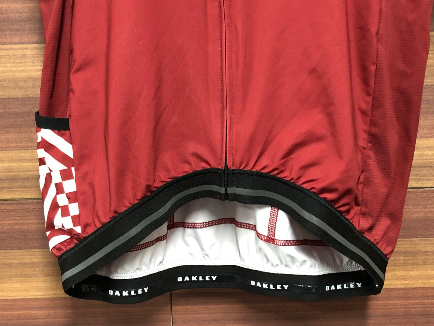 IU408 オークリー OAKLEY 半袖 サイクルジャージ 赤 M