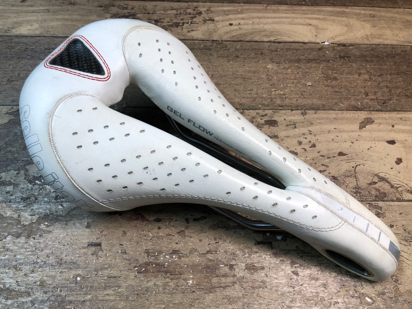 IM566 セライタリア selle italia MAX サドル 白 VANOXレール 汚れ