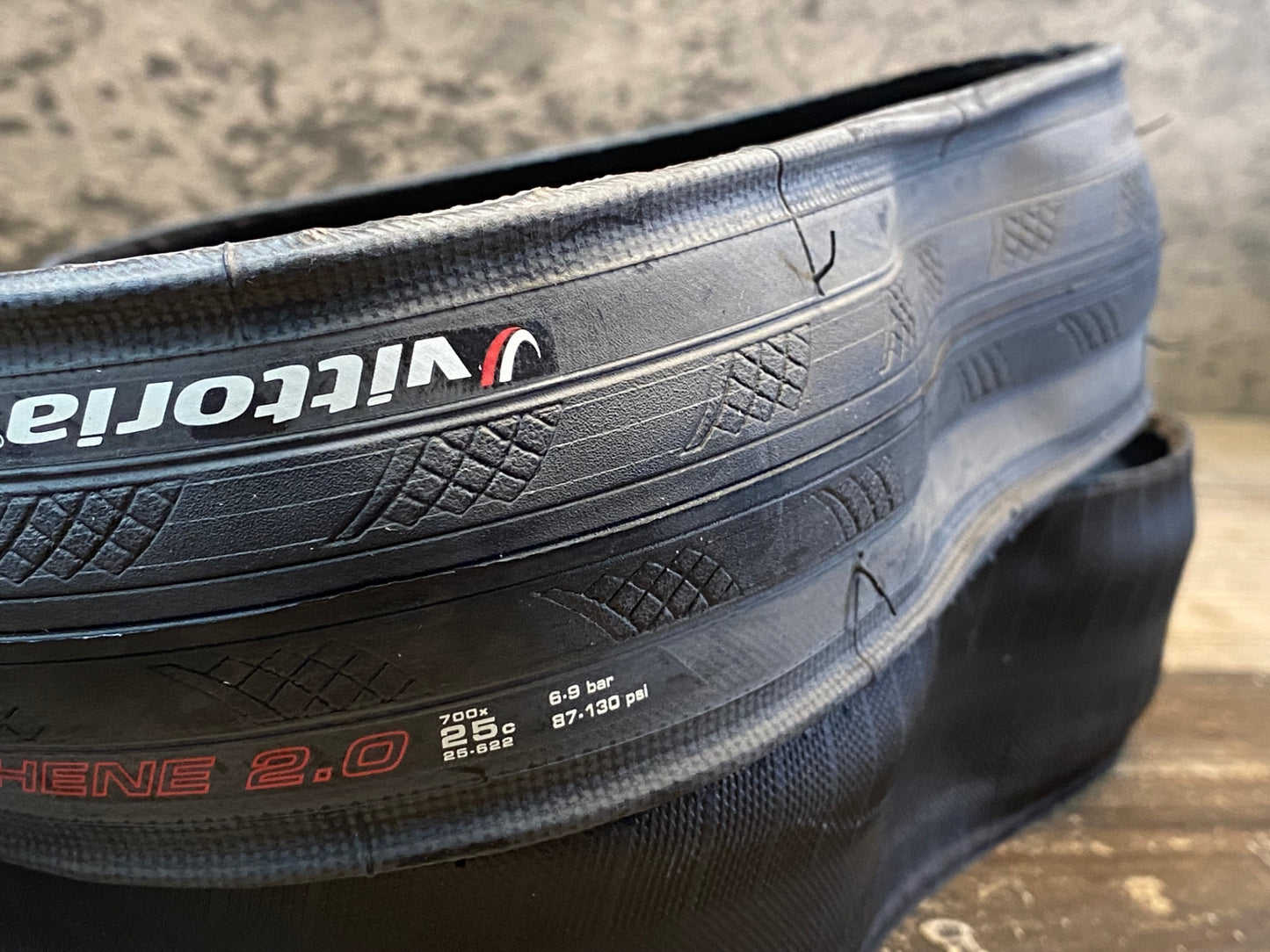 IW080 ヴィットリア vittoria ZAFFIRO PRO GRAPHENE 2.0 クリンチャー タイヤ 700x25C