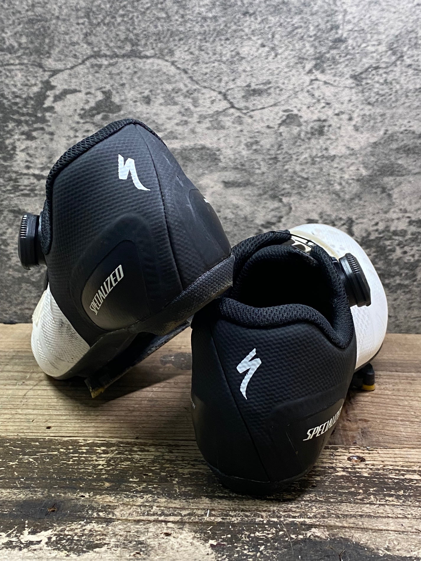 JA534 スペシャライズド SPECIALIZED TORCH 2.0 ビンディングシューズ EU39 白 SPD-SL ※スレ、汚れあり
