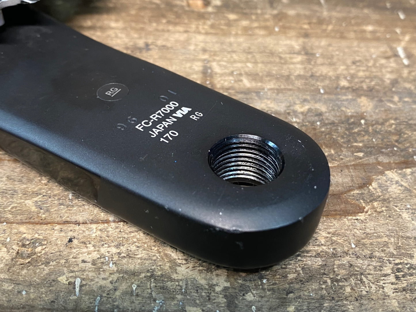 IT461 シマノ SHIMANO 105 FC-R7000 クランクセット 黒 170mm 50/34T ※傷、歯の摩耗