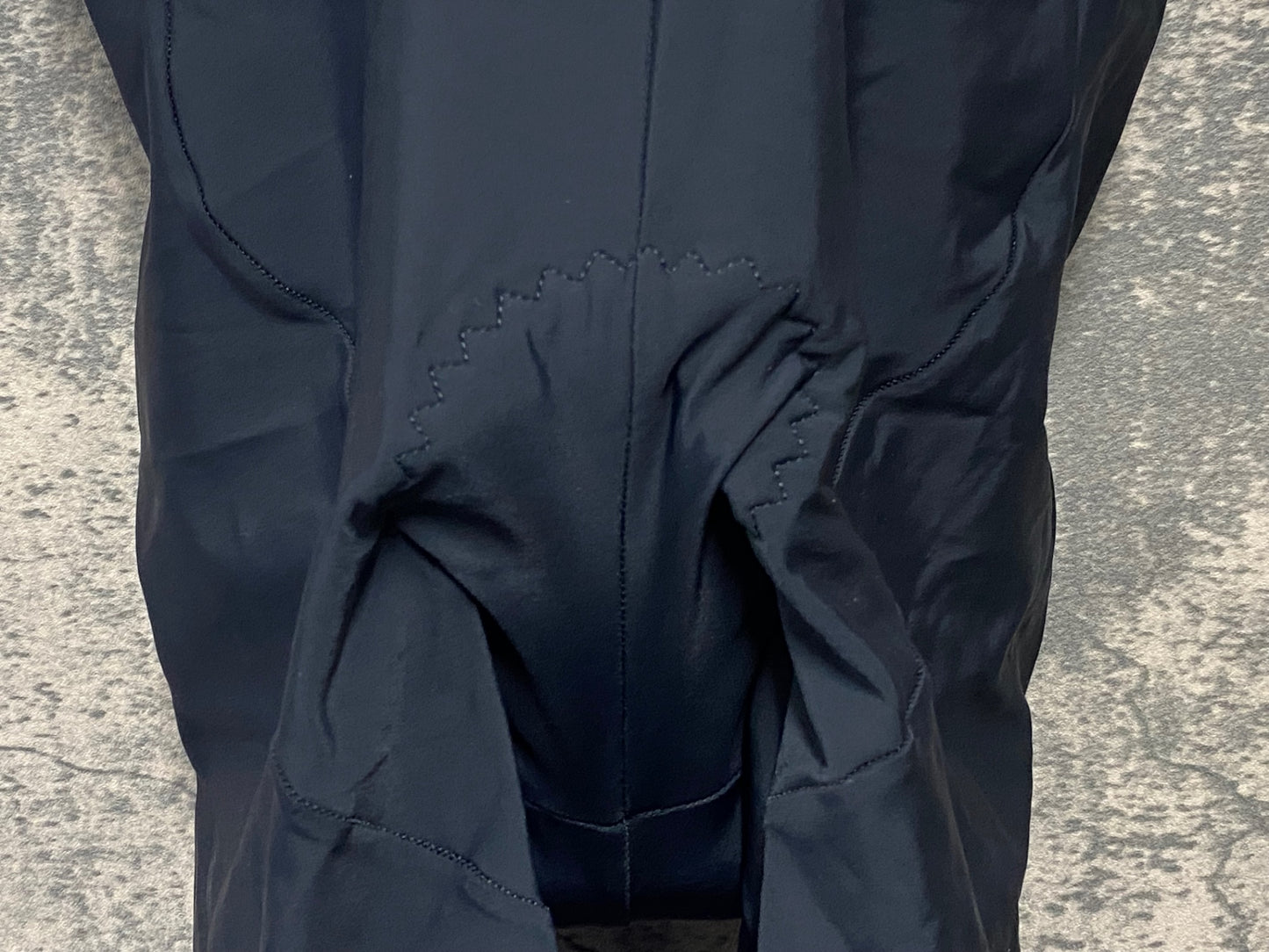 IZ104 ビオレーサー BiORACER ビブショーツ 黒 M