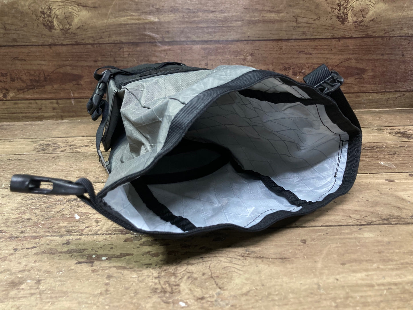 IE249 フェアウェザー FAIRWEATHER SEATBAG MINI サドルバッグ グレー