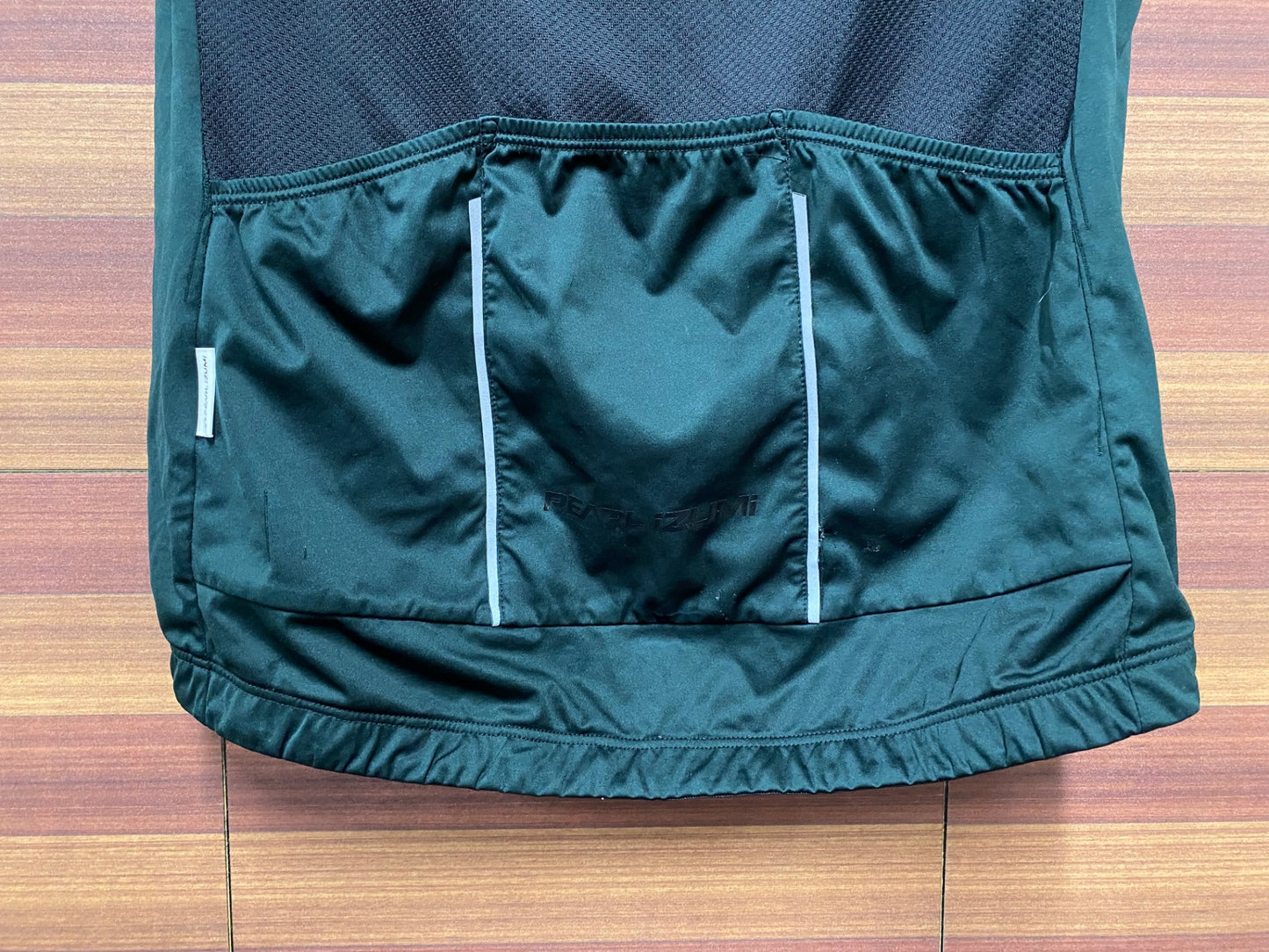 IL696 パールイズミ PEARL iZUMi ジレ 黒 M ※背中に傷あり