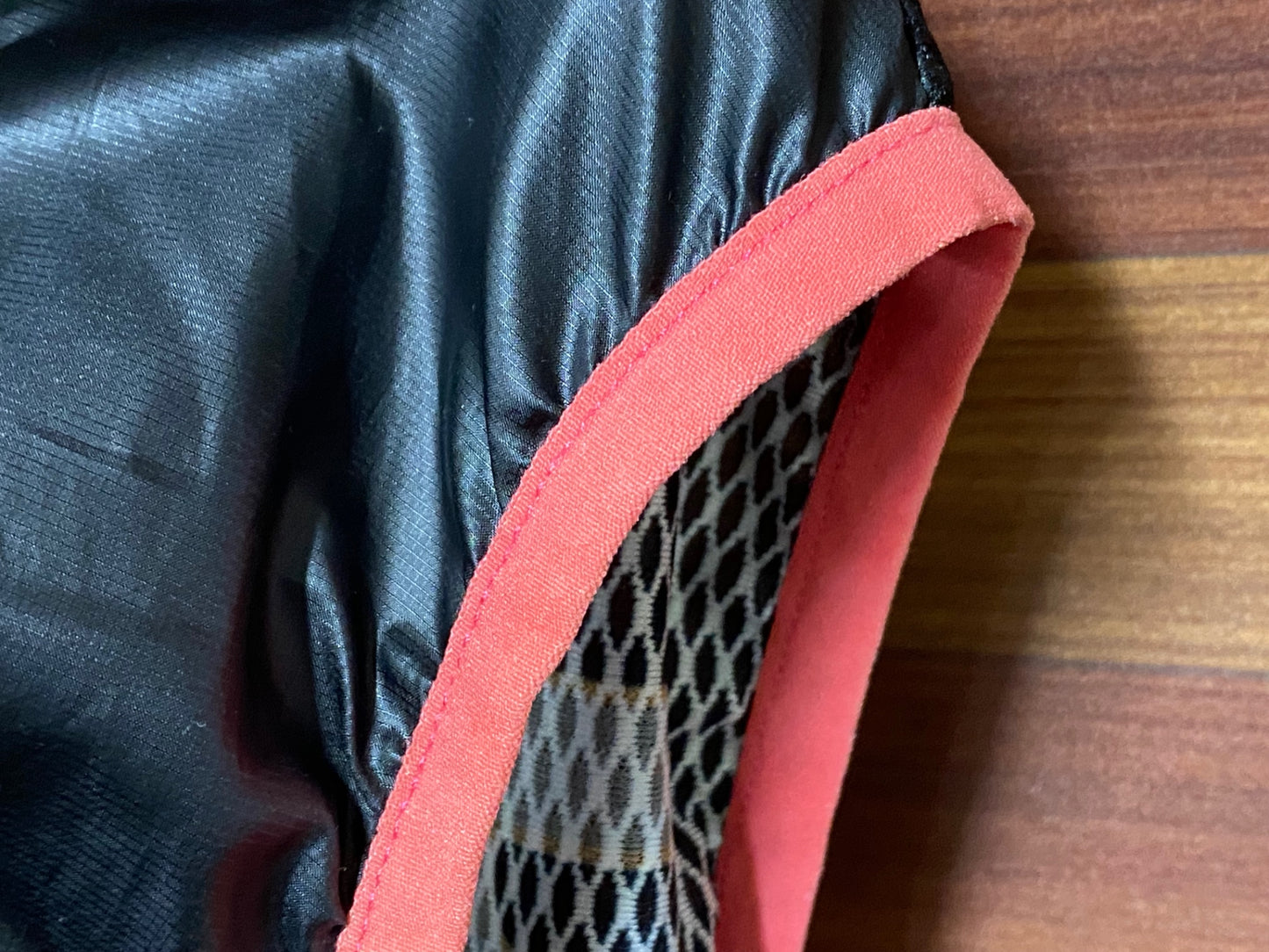 IU543 パンダーニ Pandani ジレ サイクルベスト 黒 S