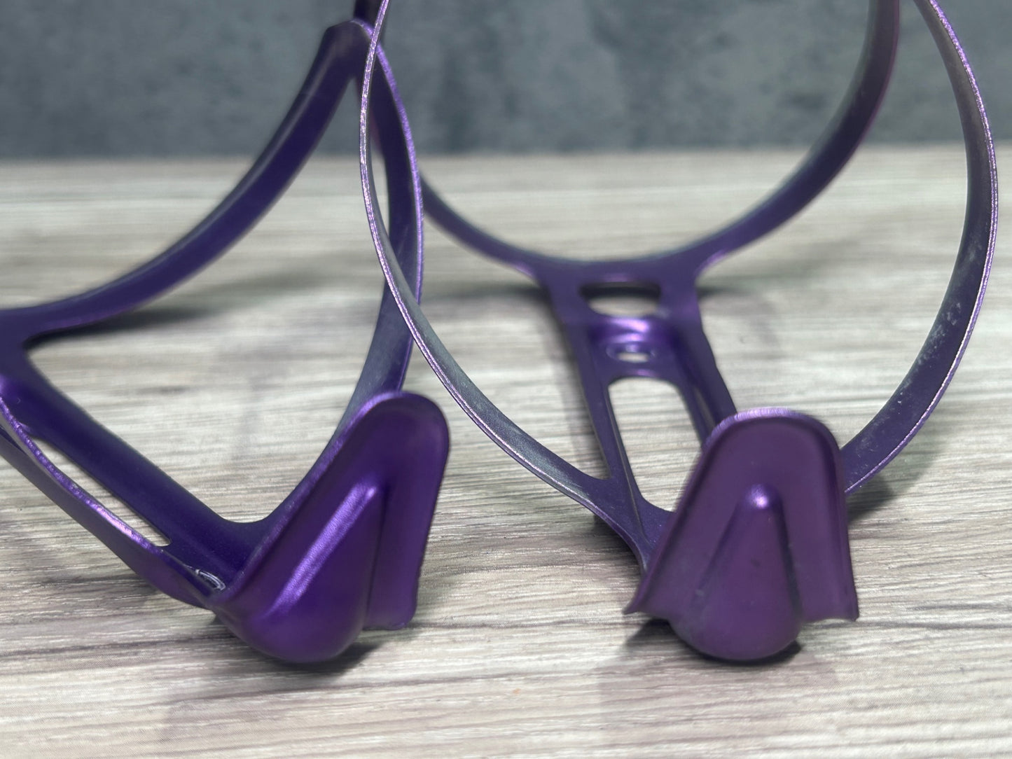 IS520 スパカズ SUPACAZ FLY CAGE ボトルケージ 2個セット パープル