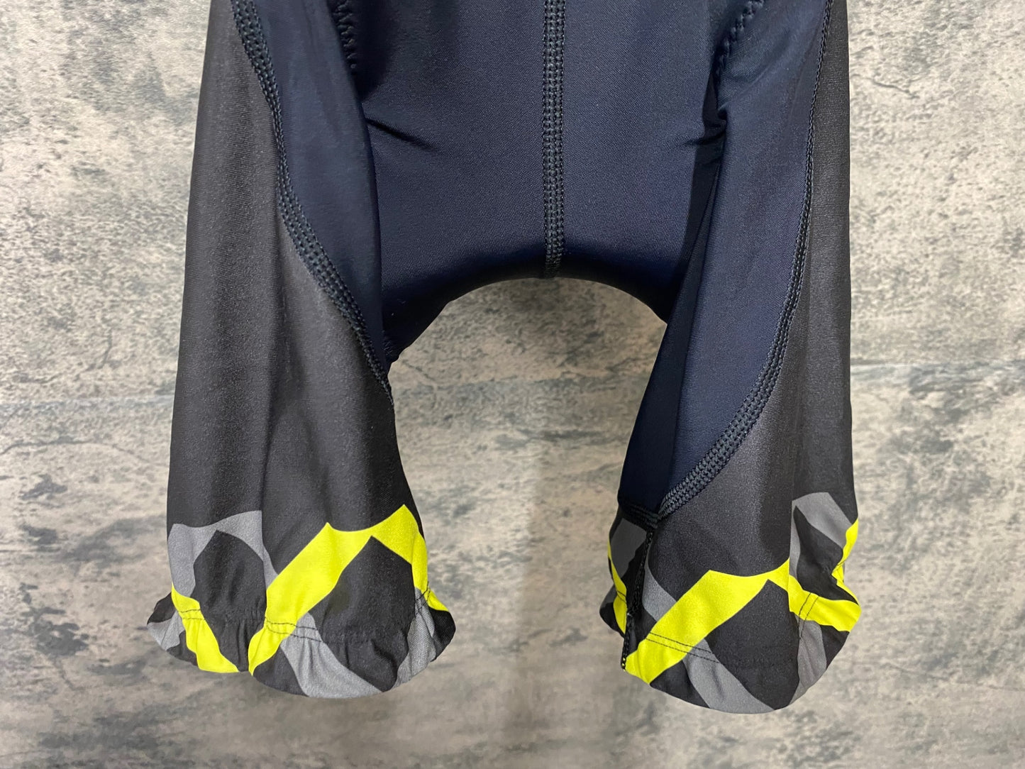 IY545 ウェイブワン WAVEONE ビブショーツ 黒黄 S