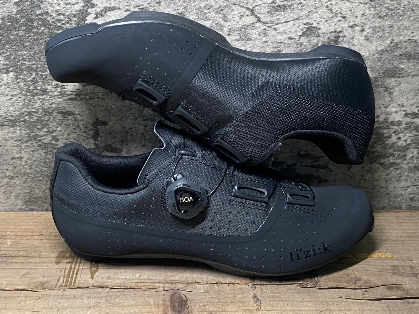 IX027 フィジーク Fizik Tempocuver R4 ビンディングシューズ EU37 黒