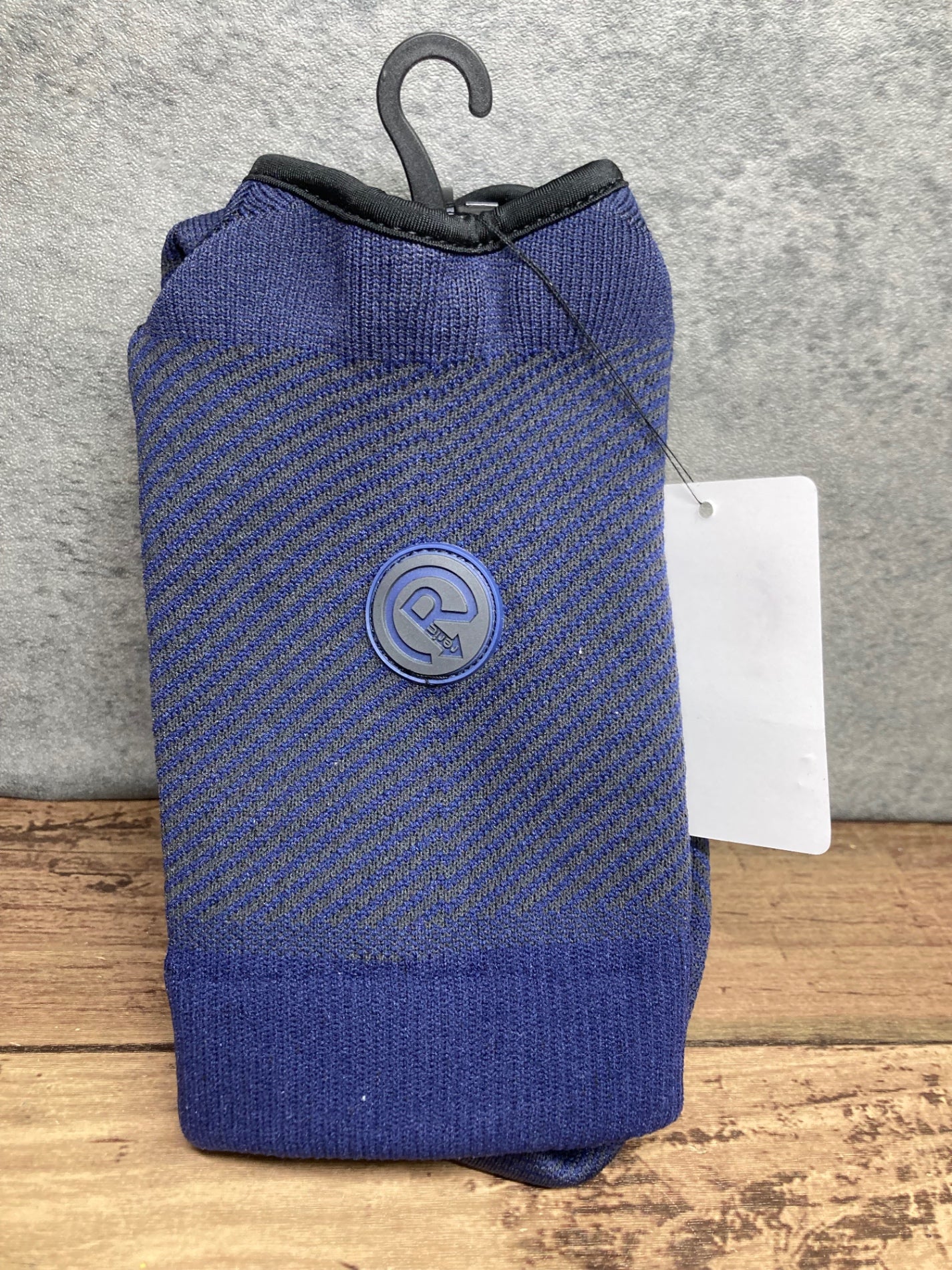 IQ171 レリック reric シューズカバー 紺 M