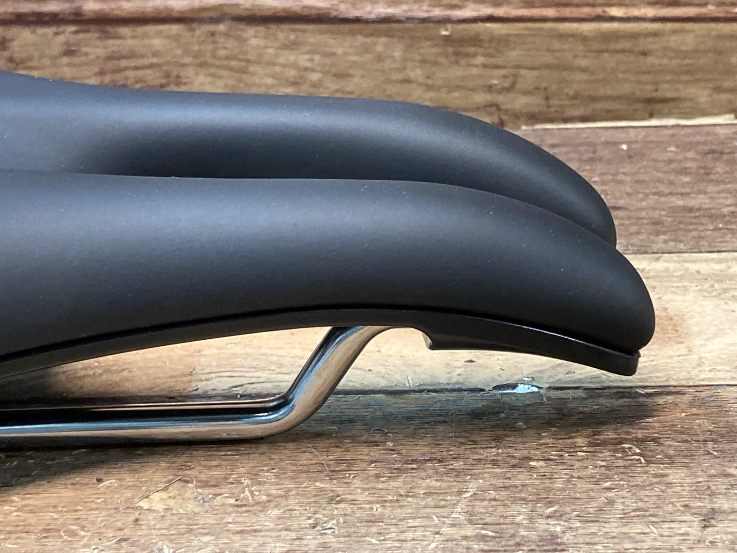 IK301 ISM PN3.0 トライアスロン サドル