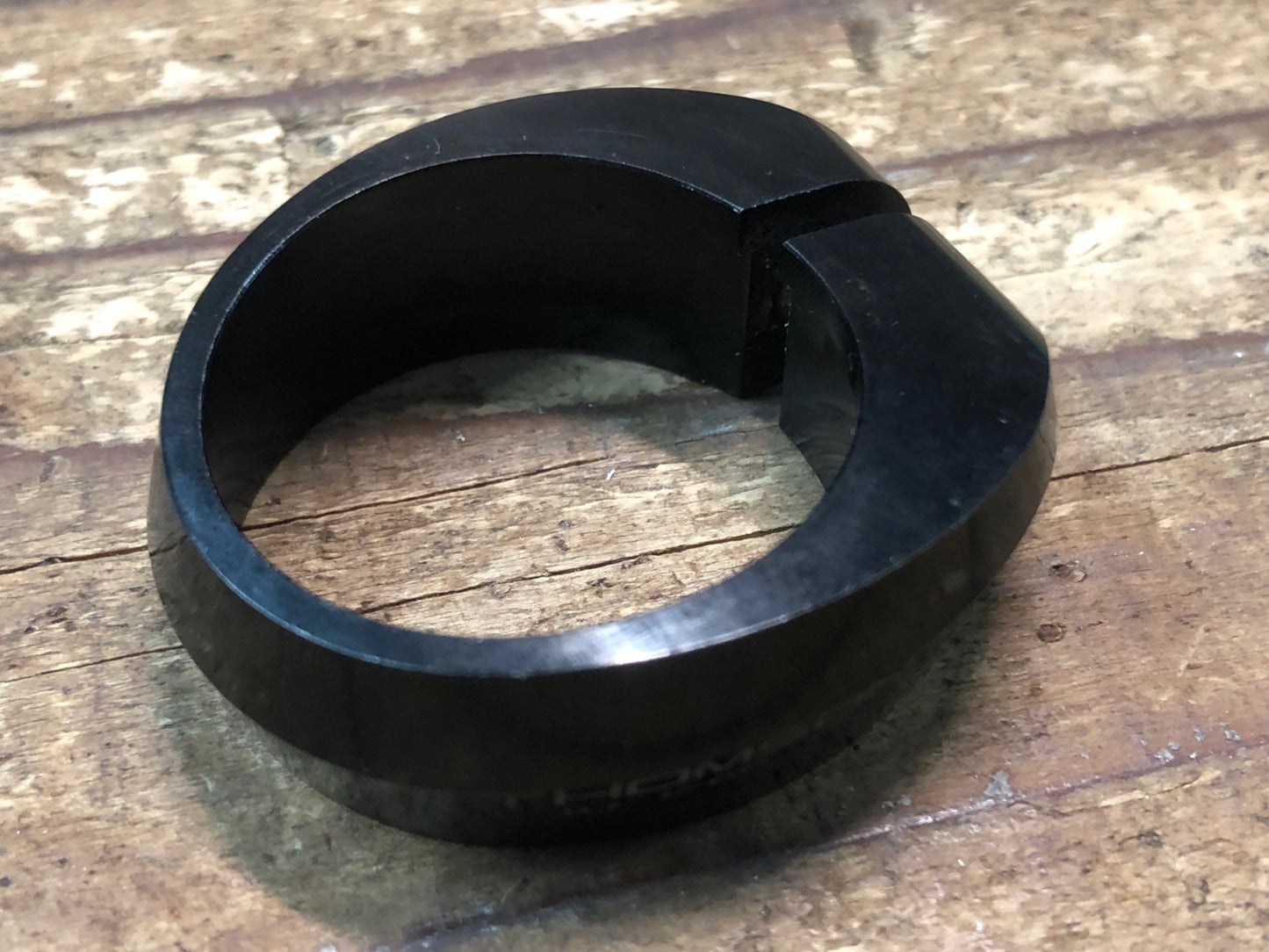 IW674 トムソン THOMSON SC-E104 シートクランプ Φ34.9mm 黒