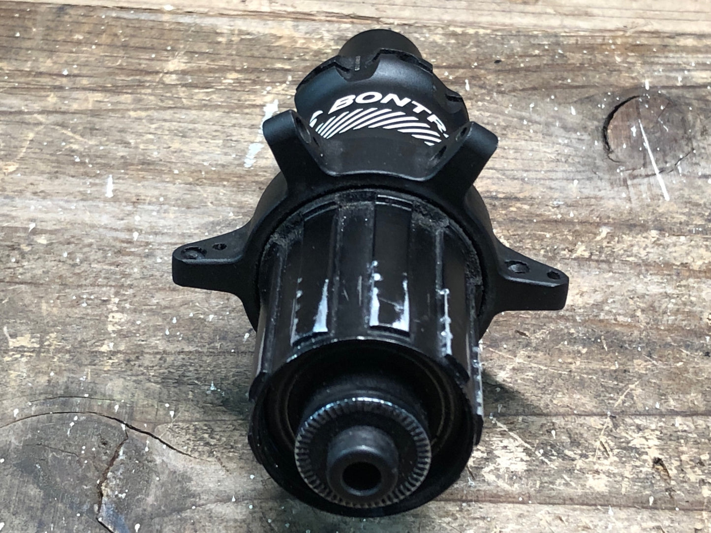 IV577 ボントレガー BONTRAGER AURA リアハブ シマノ11S