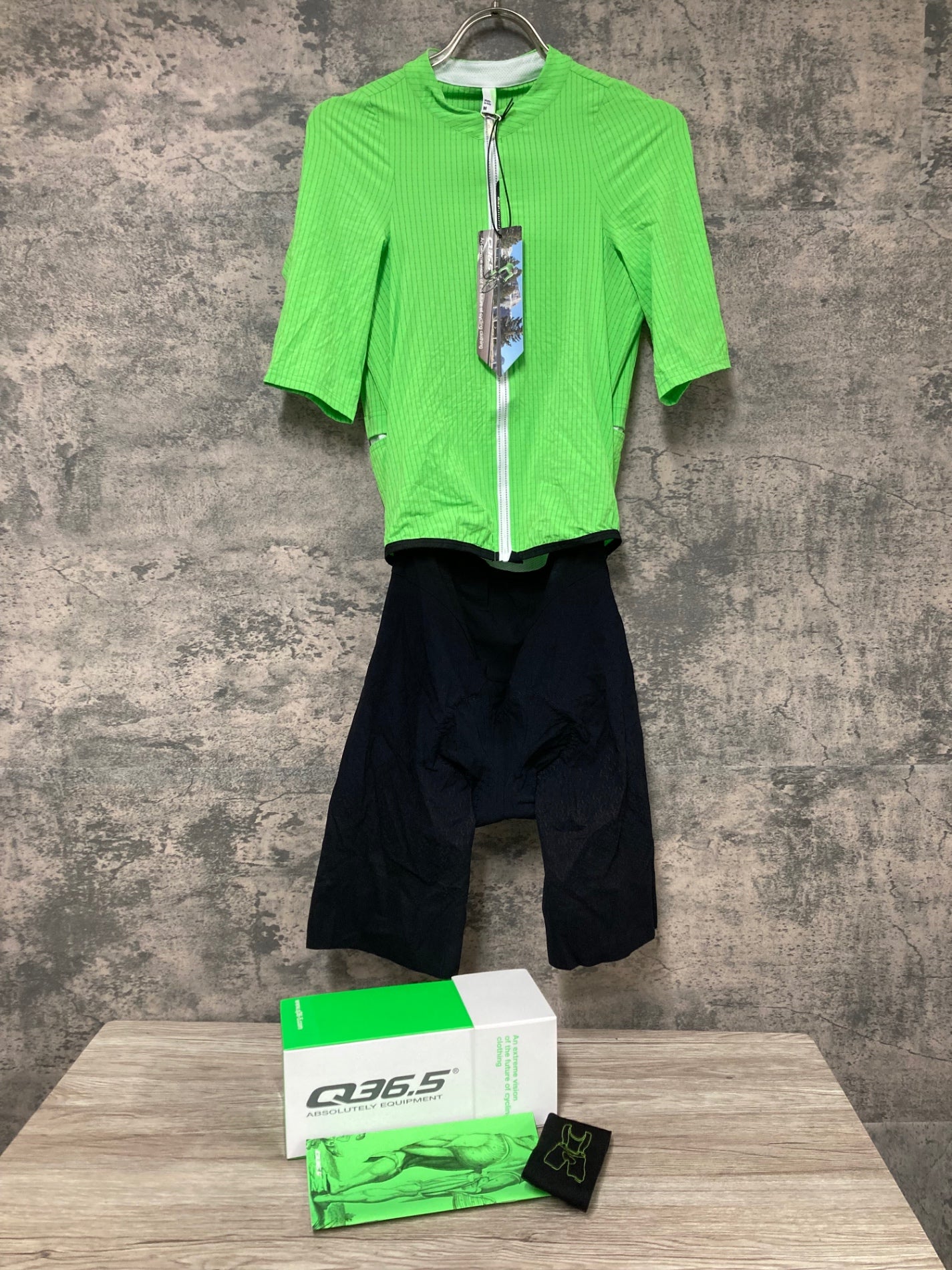 IQ361 Q36.5 Dottore Skinsuit ワンピース スキンスーツ 半袖 黄緑黒 M