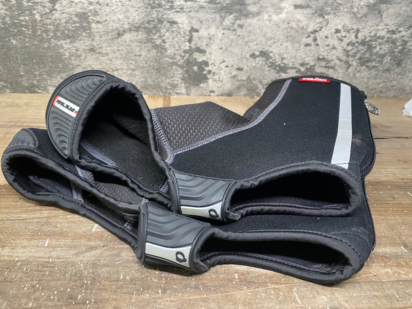 IO862 パールイズミ PEARL iZUMi シューズカバー 黒 L 裏起毛 WINDBREAK