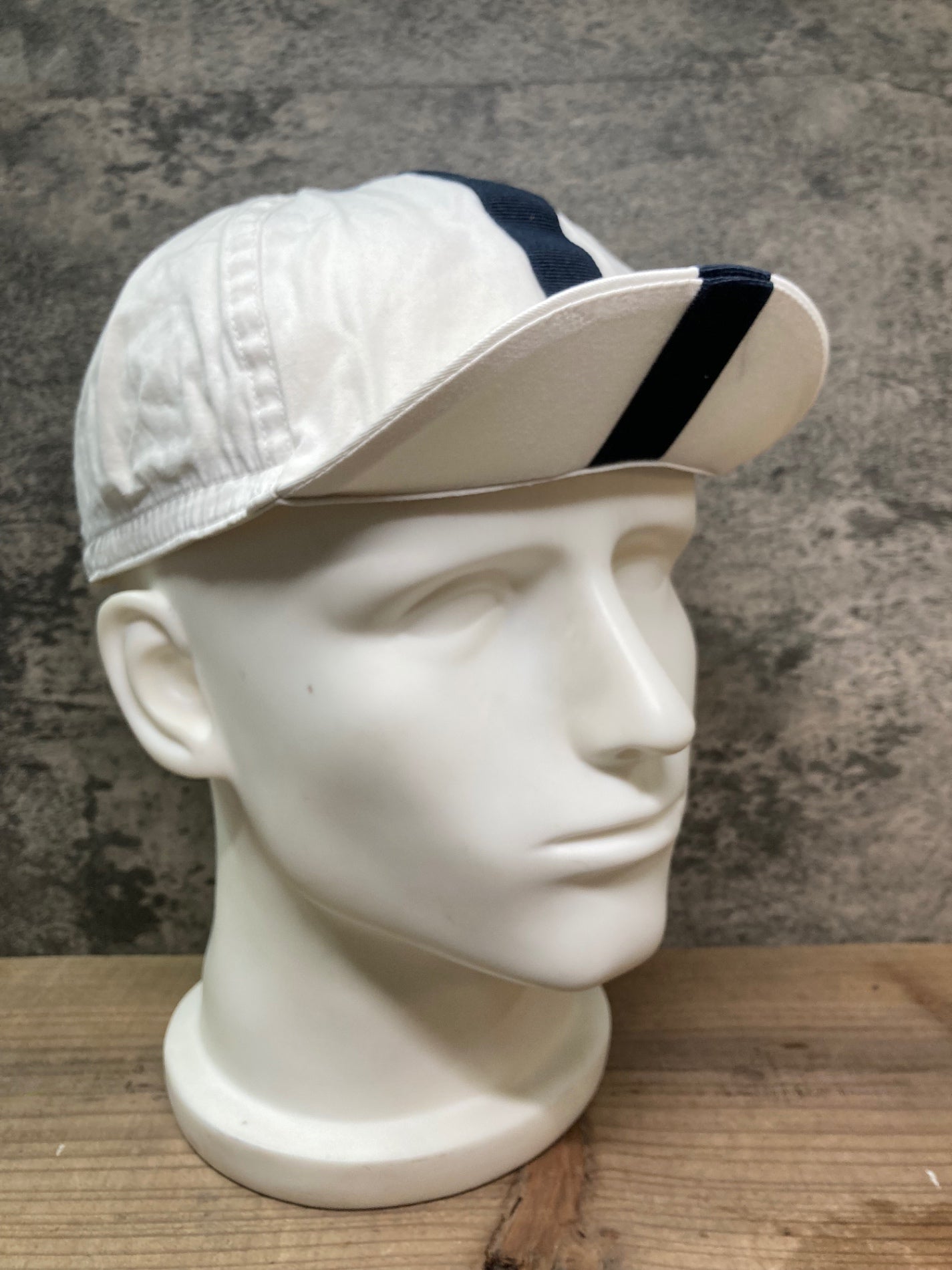 IQ662 ラファ Rapha サイクルキャップ 白