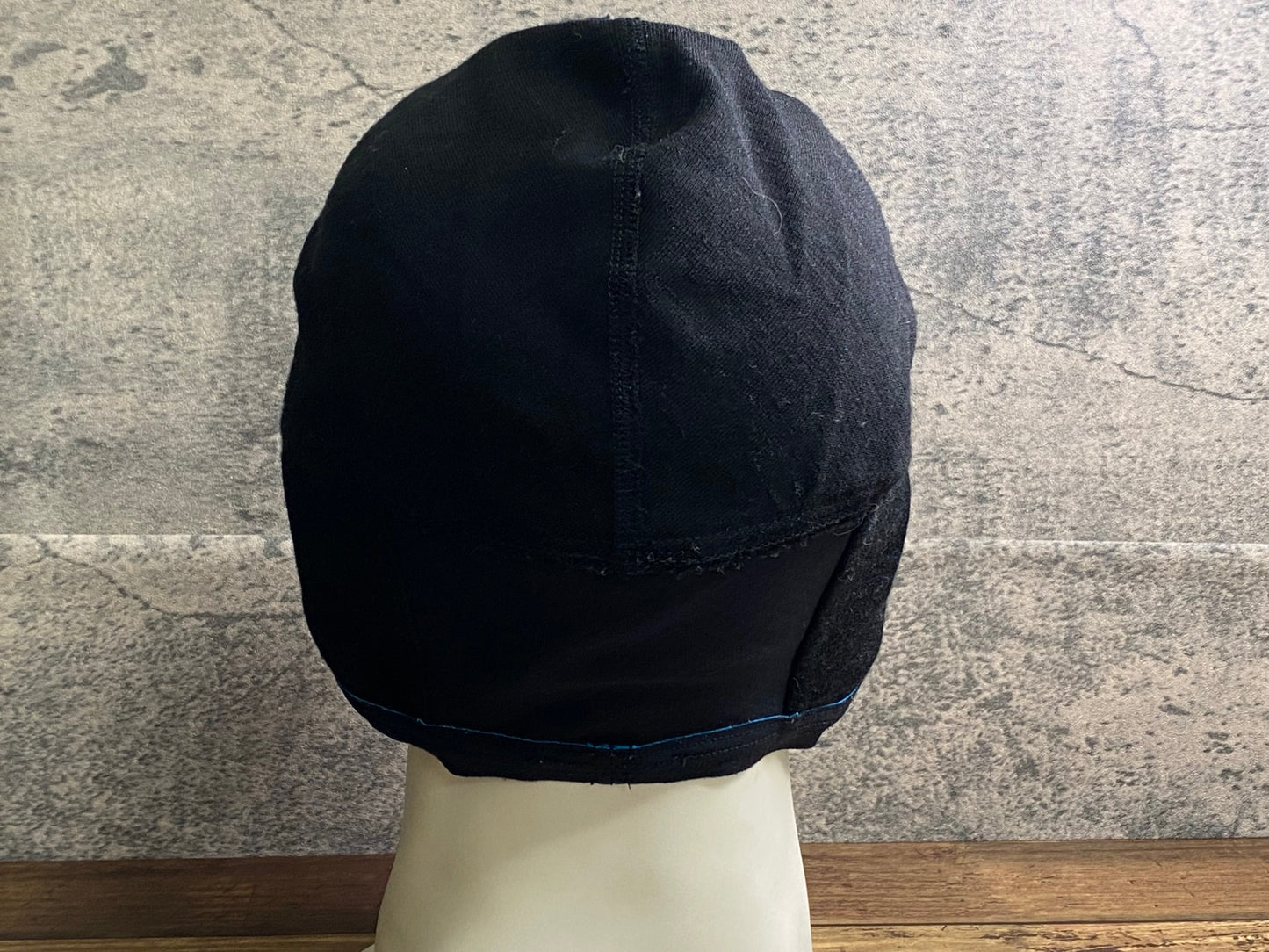 IZ198 アソス assos WINTERキャップ 黒 2