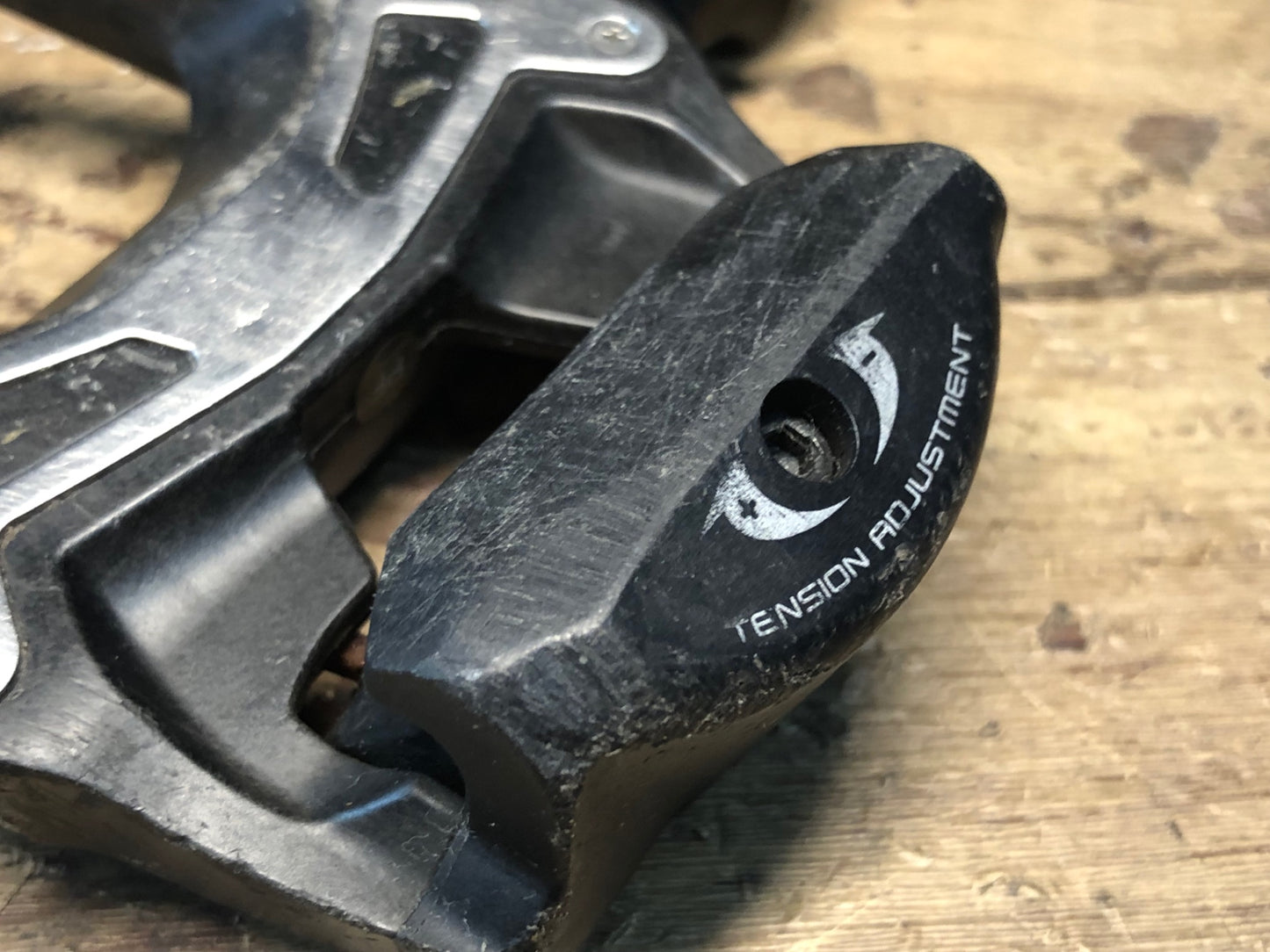 IH272 シマノ SHIMANO 105 PD-5800 ビンディングペダル SPD-SL 左のみ