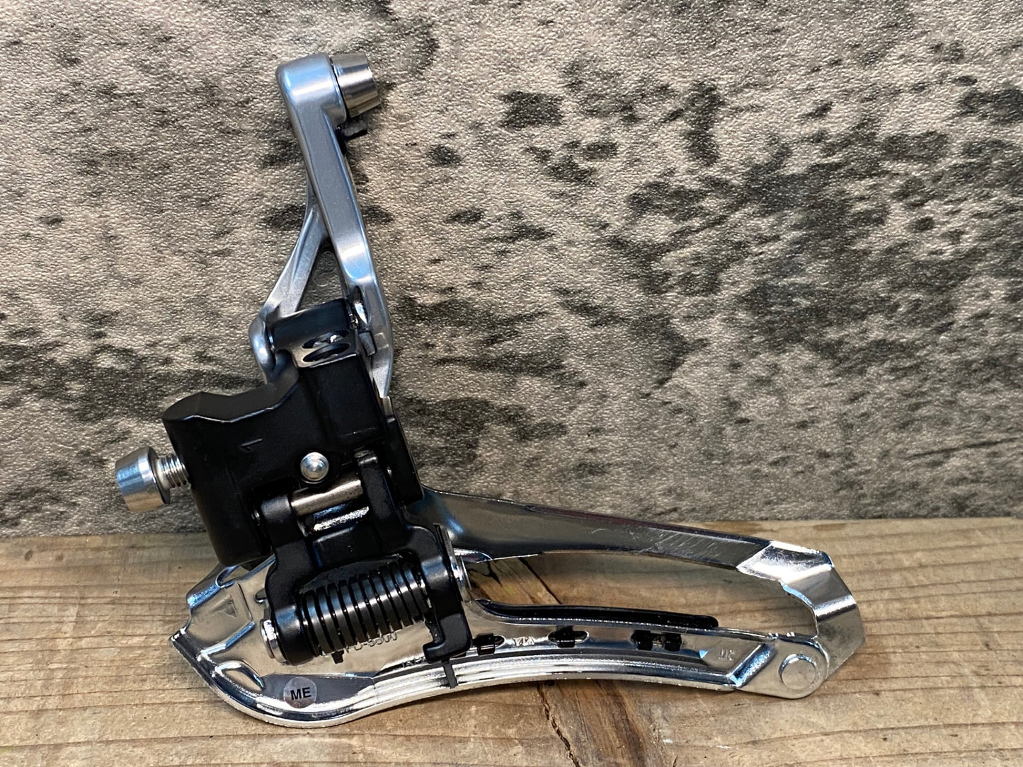 GR351 シマノ SHIMANO 105 FD-5800 フロントディレイラー 2S 直付 シルバー ※ワッシャー欠品