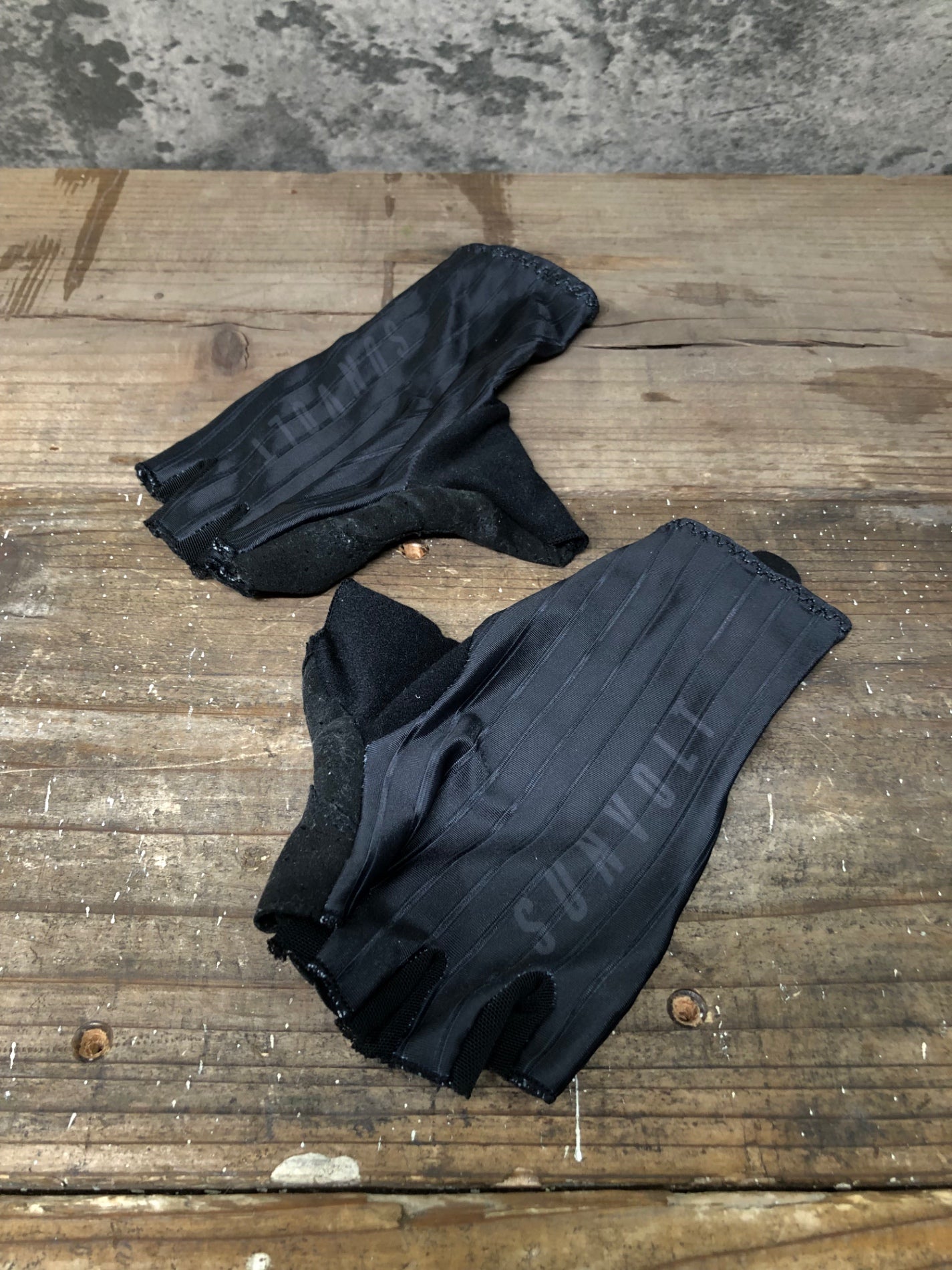 IN993 サンボルト SUNVOLT 指切 サイクルグローブ 黒 M