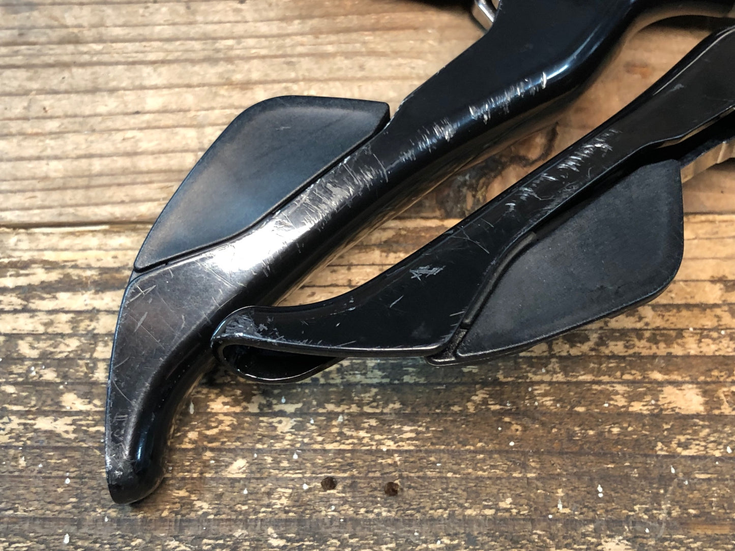 FW317 シマノ SHIMANO 105 ST-5800 STIレバー 2x11S 傷有