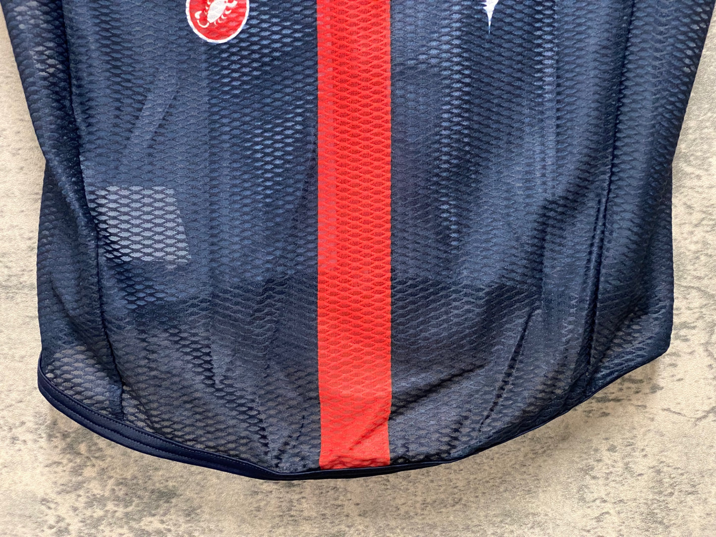 IY452 カステリ CASTELLI PRO LIGHT WIND WEST MEN'S ジレ サイクルベスト 濃紺 L INEOS GRENADIERS