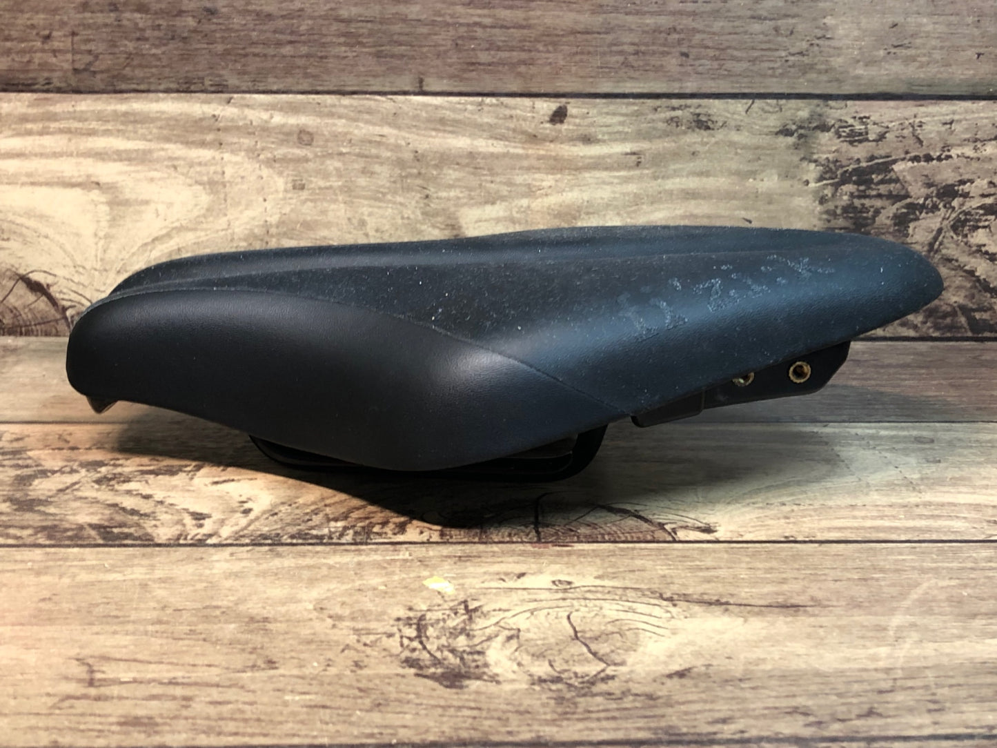 IL310 フィジーク fizik ミスティカ MISTICA regular サドル 黒 135mm クロモリ