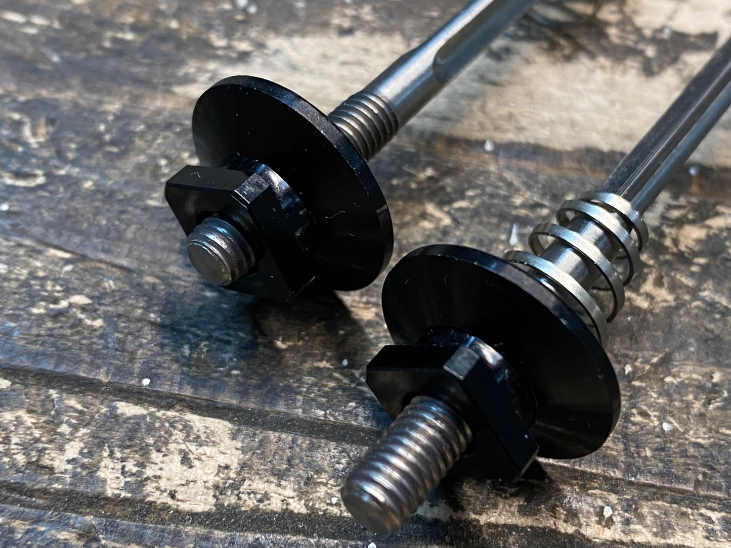 IY620 トーケン TOKEN チタン クイックリリース 前後セット 100mm/130mm