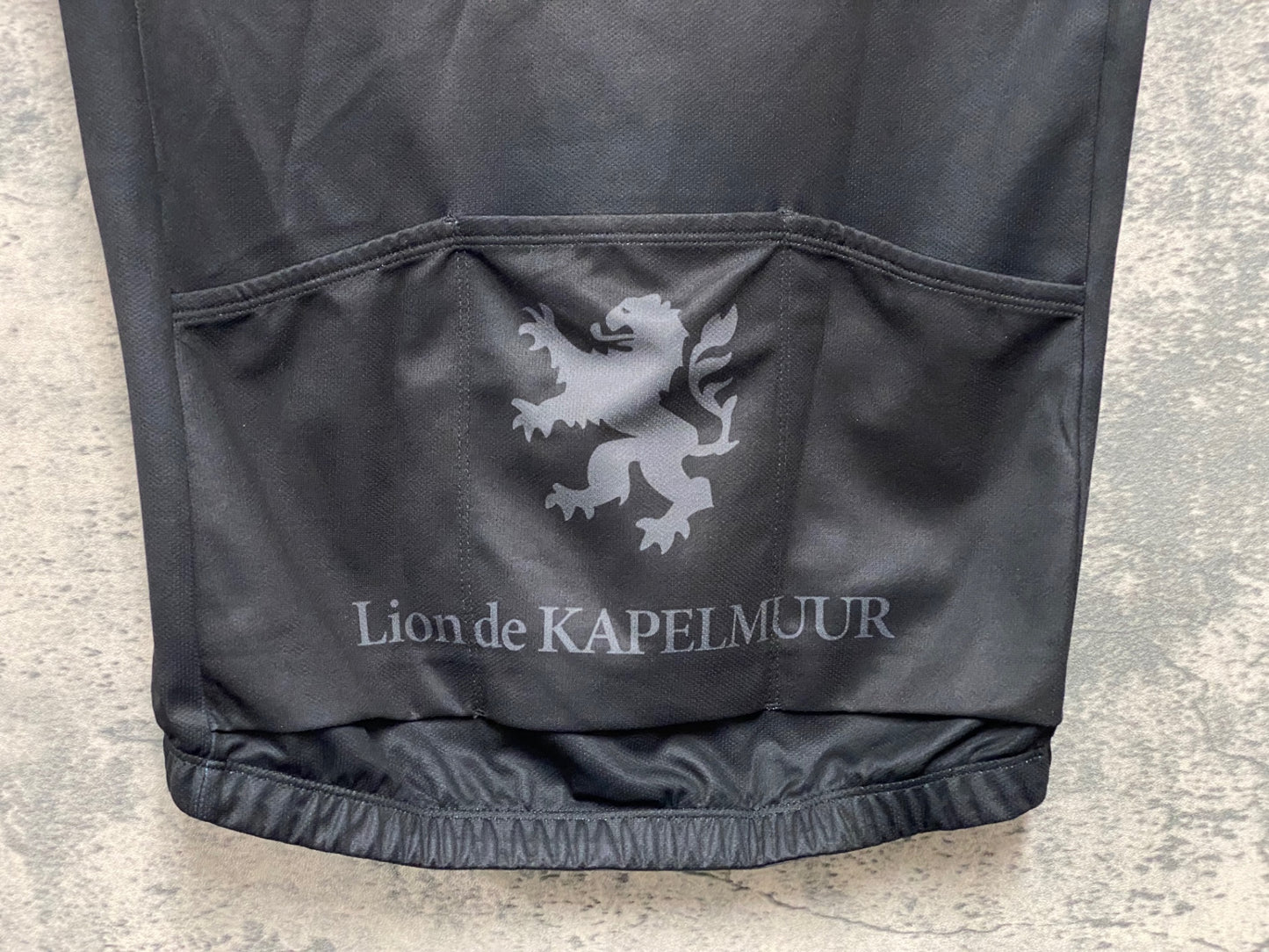 JB065 リオンドカペルミュール Lion de KAPELMUUR 半袖 サイクルジャージ 黒 S