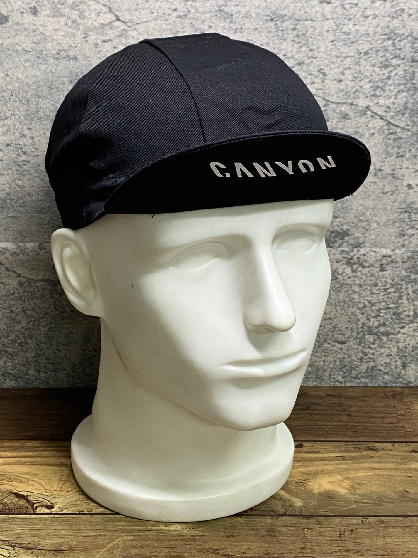 IY263 キャニオン CANYON サイクルキャップ 黒 フリーサイズ