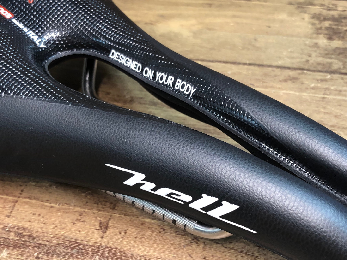 II491 セラ SELLE SMP ヘル HELL サドル 黒 144mm aisi 304 tube