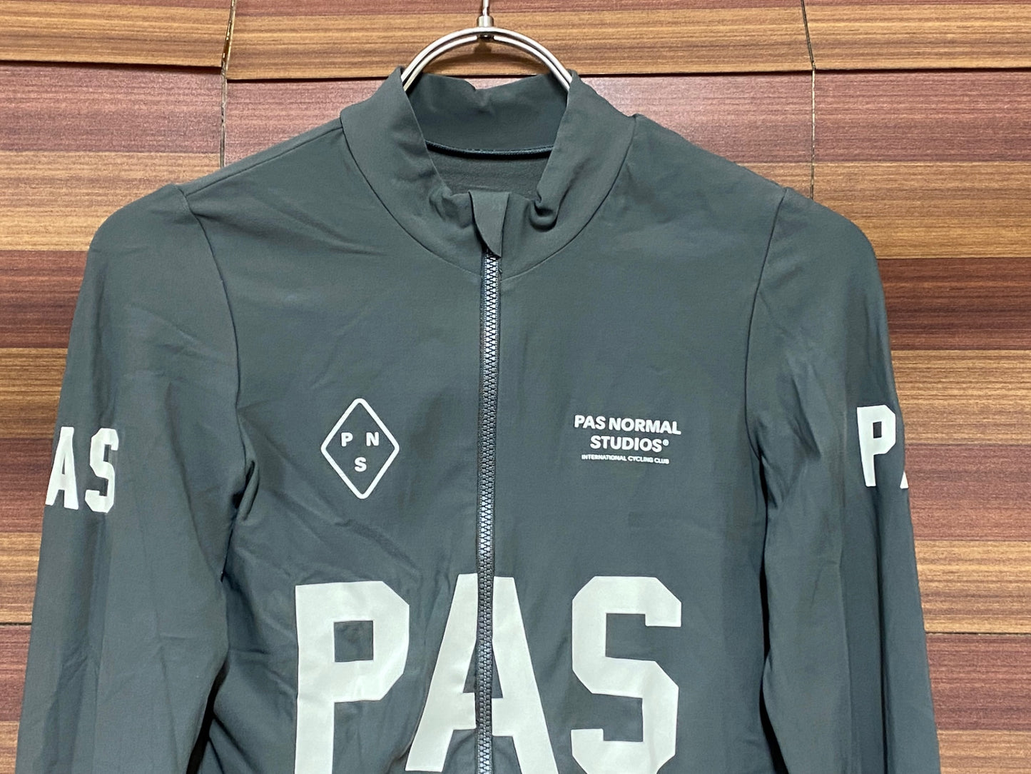 IV042 パスノーマルスタジオ PAS NORMAL STUDIOS PAS Mechanism Long Sleeve Jersey 長袖サイクルジャージ グレー S 裏起毛