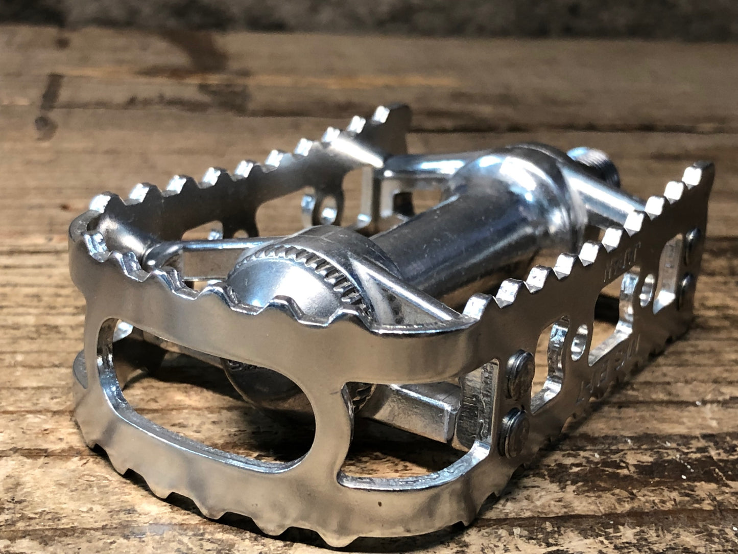 JA762 三ヶ島 MKS BM-7 フラットペダル シルバー