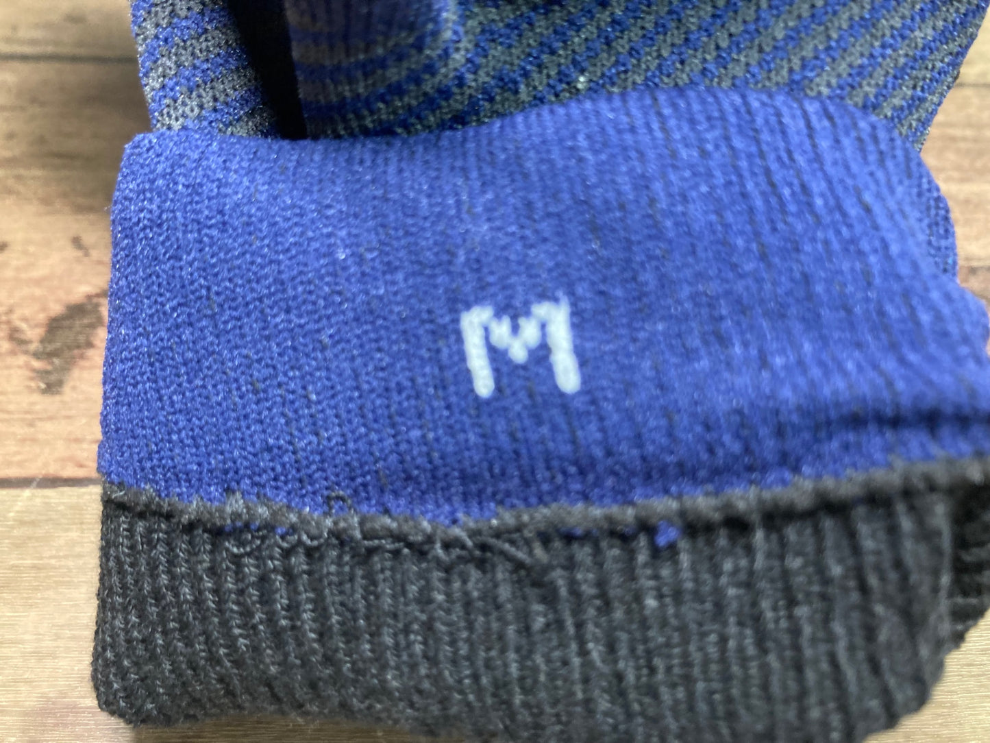 IQ173 レリック reric シューズカバー 紺 M