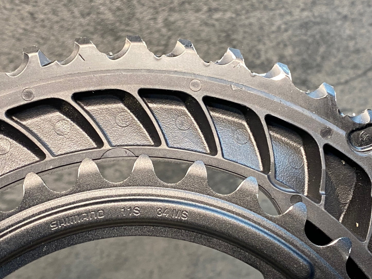 IU050 シマノ SHIMANO 105 FC-R7000 クランクセット 160mm 50/34T