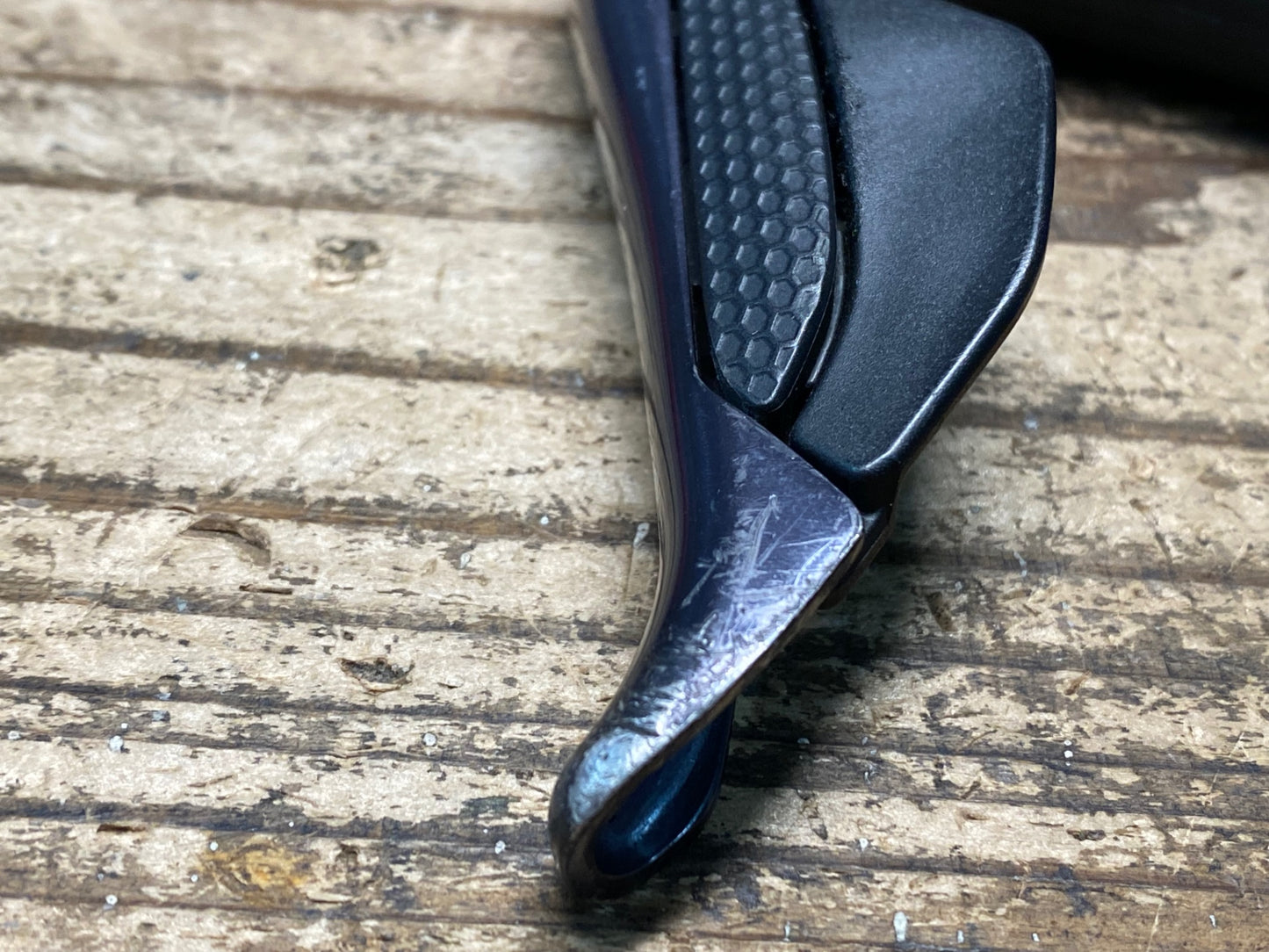 IY078 シマノ SHIMANO アルテグラ ULTEGRA ST-R8070 2S 左STIレバー 電動 Di2 油圧 ※動作確認済み、クラック有り