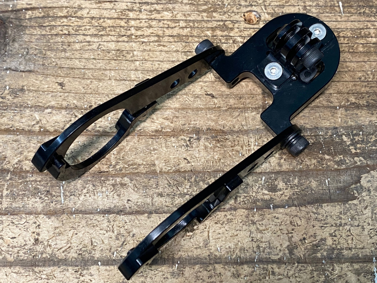 IX532 レックマウント REC MOUNTS サイクルコンピューターマウント Φ31.8 両持ち