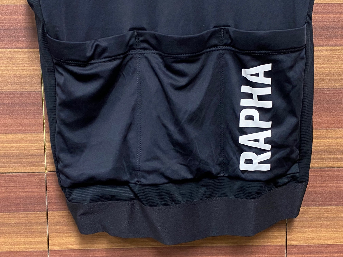 IT773 ラファ RAPHA PRO TEAM TRAINING JERSEY S 黒/白