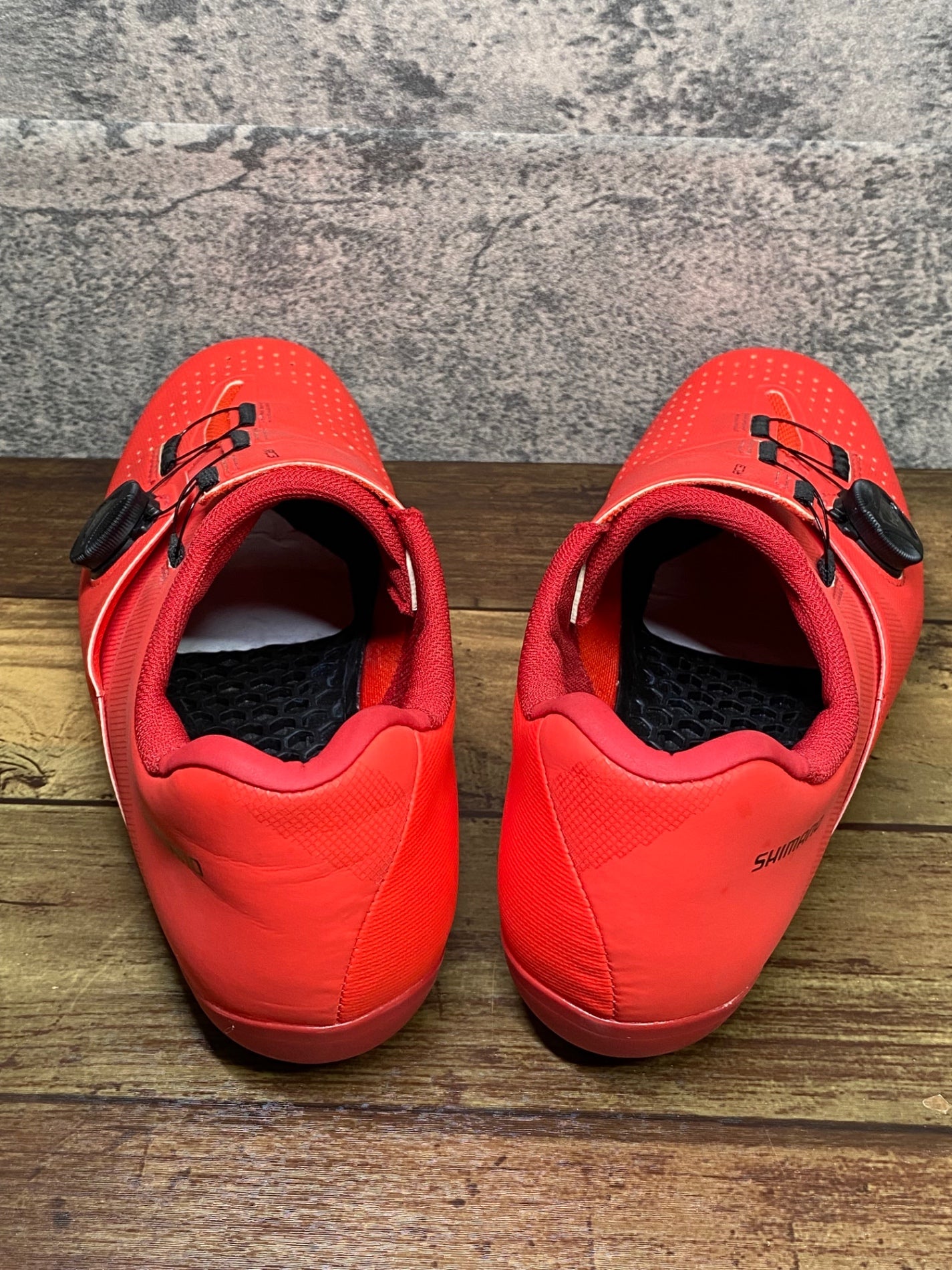 IY918 シマノ SHIMANO RC3 SH-RC300M ビンディングシューズ 赤 EU41 SPD-SL