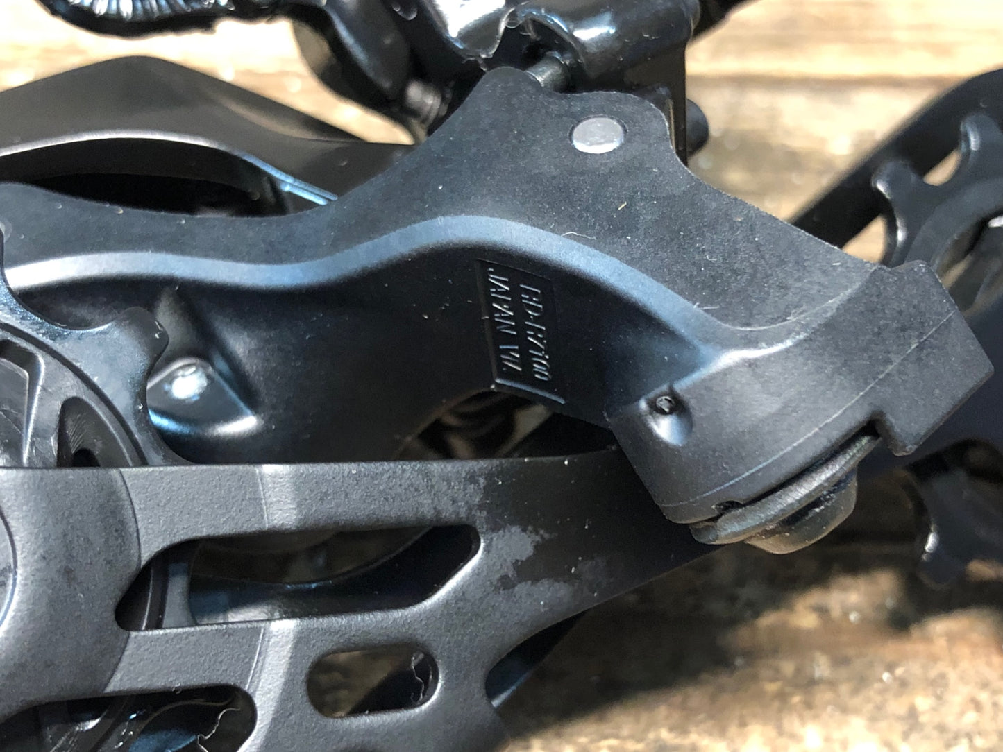 IY084 シマノ SHIMANO 105 RD-R7100 リアディレイラー 12S