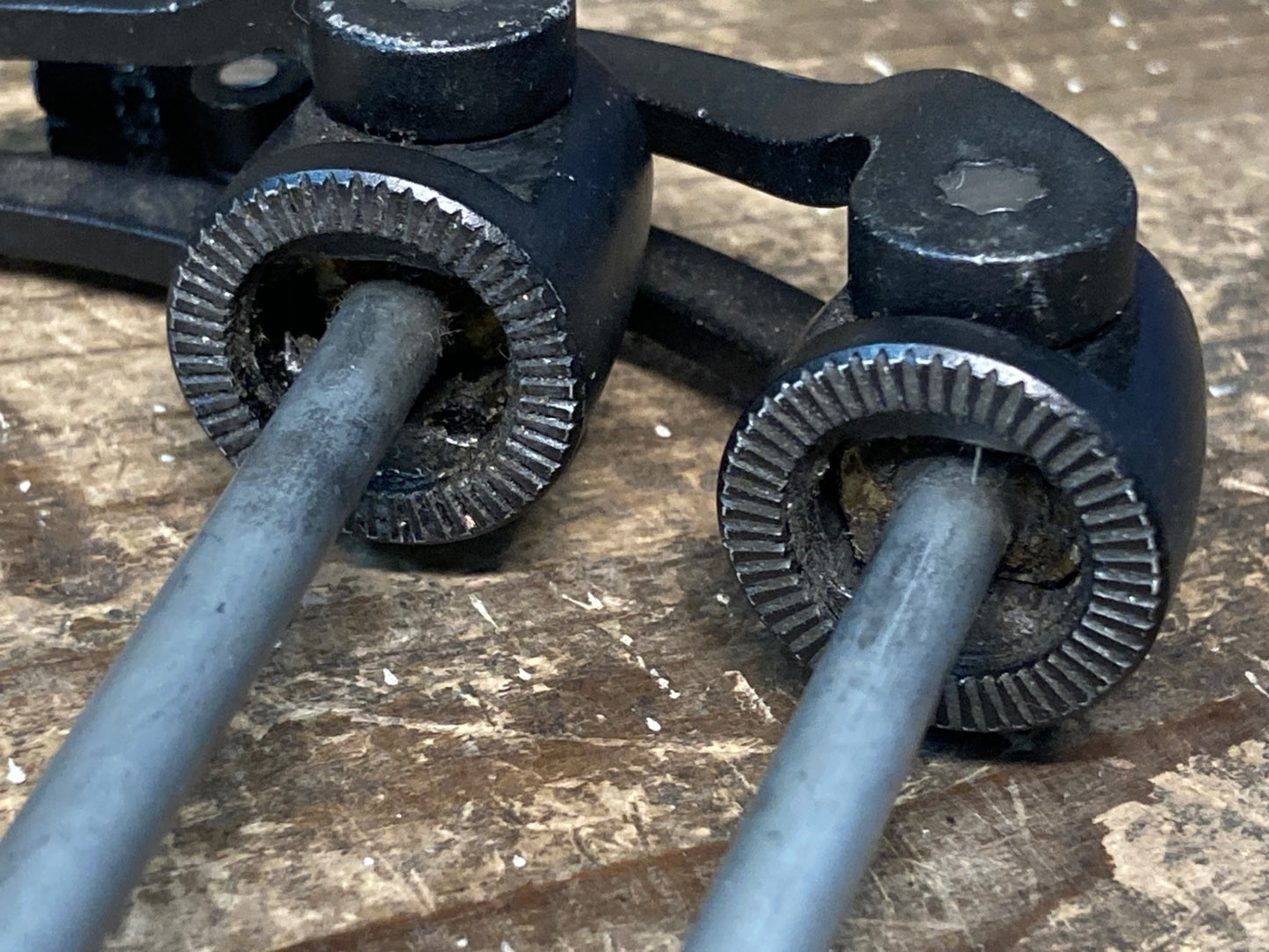 IV497 カンパニョーロ CAMPAGNOLO クイックリリース 前後セット