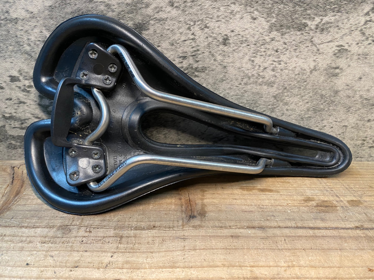 IX874 SELLE SMP ヘル hell サドル aisi 304 tubeレール 144mm