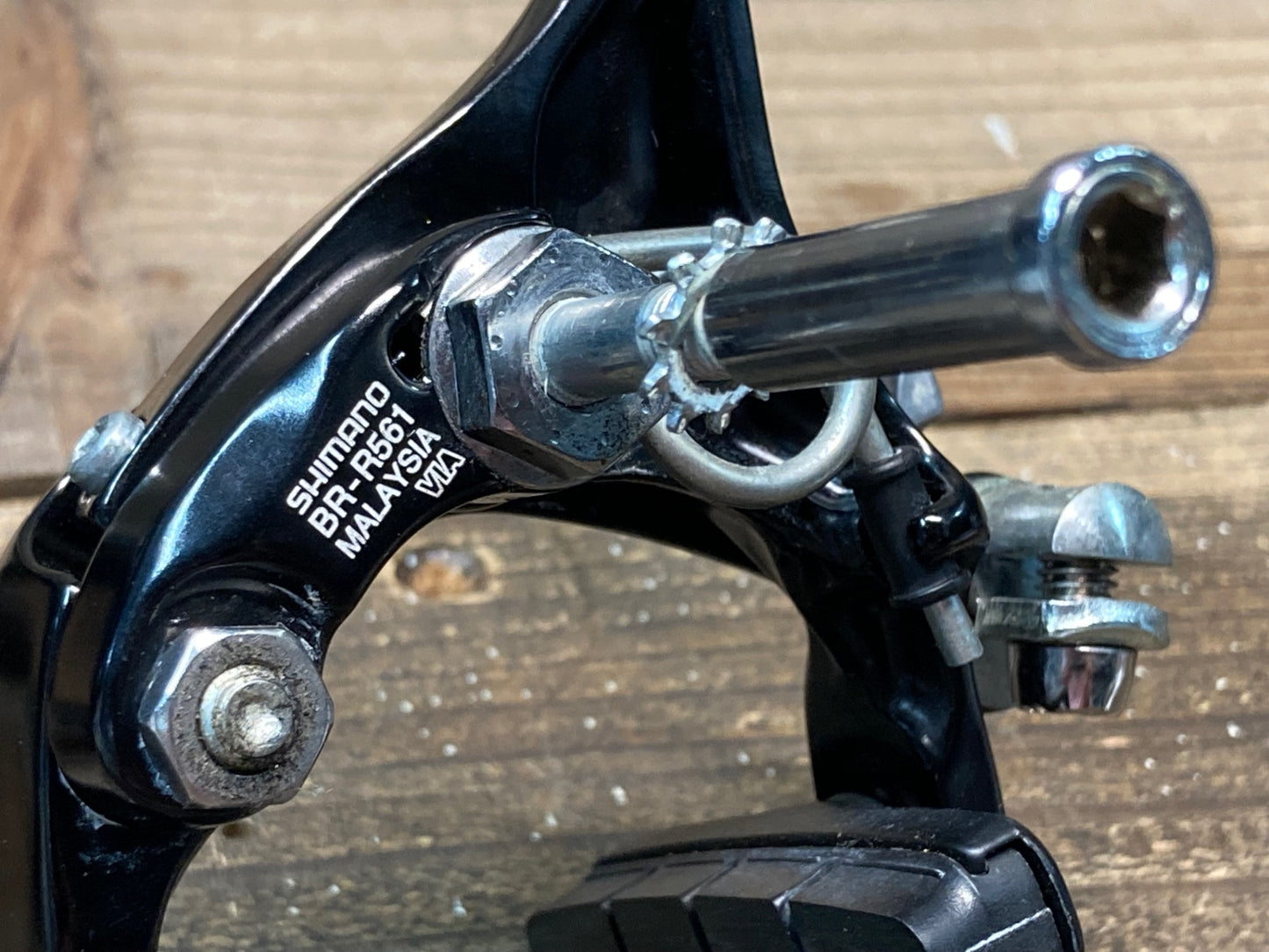 IP281 シマノ SHIMANO BR-R561 キャリパーブレーキ 前後セット 黒 ※固定ナット欠品