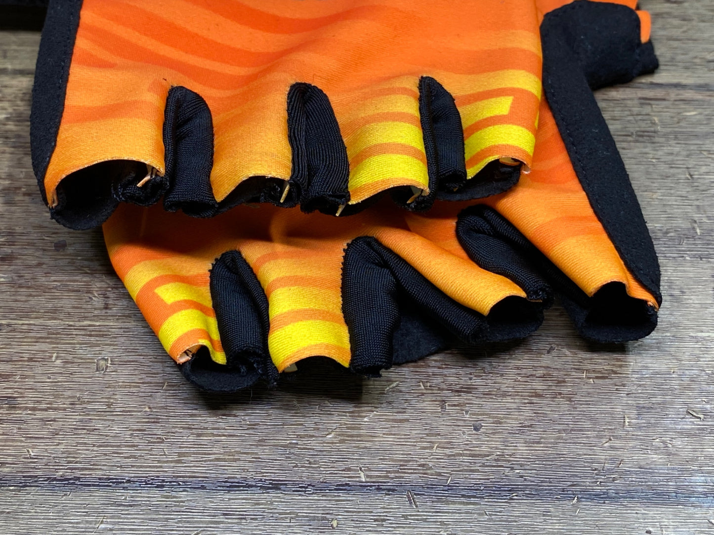 IZ495 ポリ POLI 指切りグローブ オレンジ St. Michel–Preference L