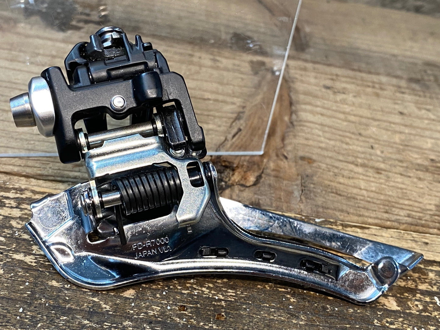 IS472 シマノ SHIMANO 105 FD-R7000 フロントディレイラー 2S 直付けタイプ
