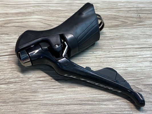 IU899 シマノ SHIMANO アルテグラ ULTEGAR ST-R8000 11S 右のみ