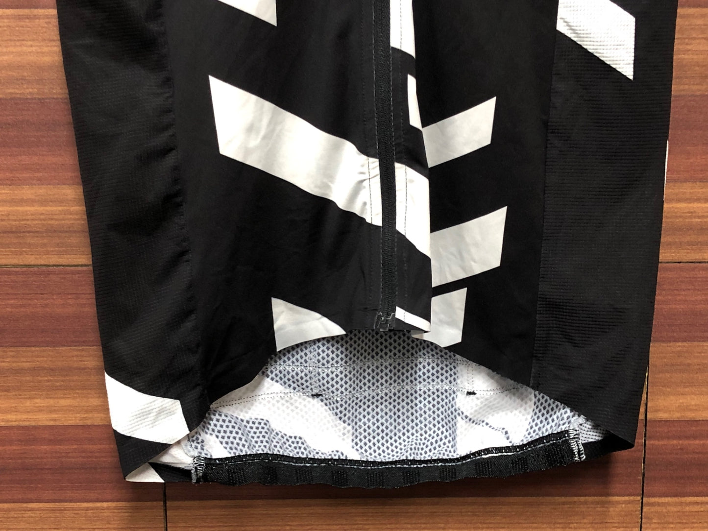 IK480 ラファ Rapha PRO TEAM AERO JERSEY 半袖 サイクルジャージ 黒 白 M