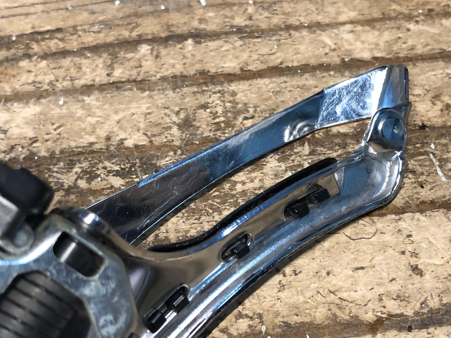 JC725 シマノ SHIMANO 105 FD-R7000 直付 フロントディレイラー